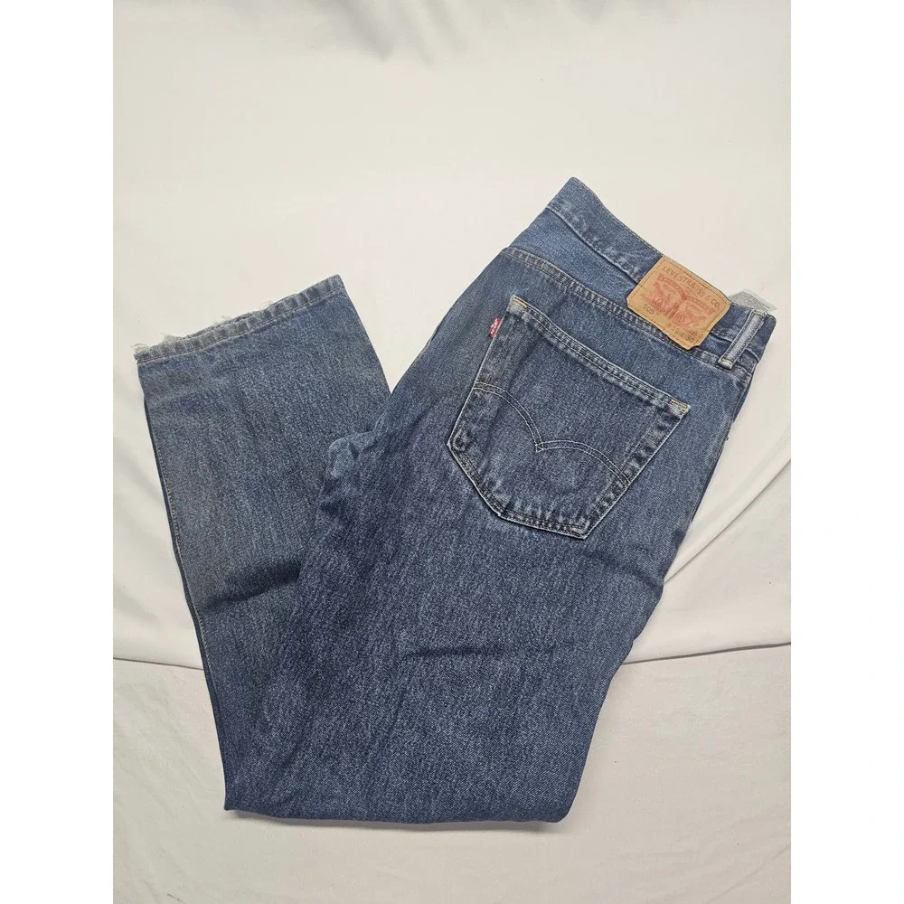 Levis 505 Regular Fit Jeans Mens 36x30 Medium Wash Blue Straight Leg‎ Distressed